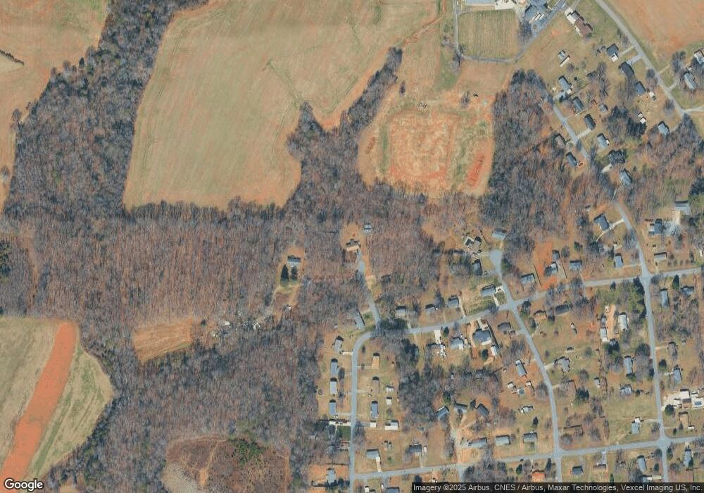 119 Lark Ln, Statesville, NC 28625 - photo 1