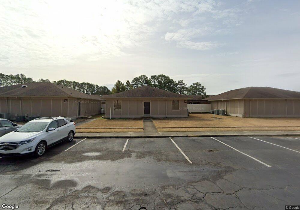 200 Doctors Dr unit L, Jacksonville, NC 28546 - photo 1
