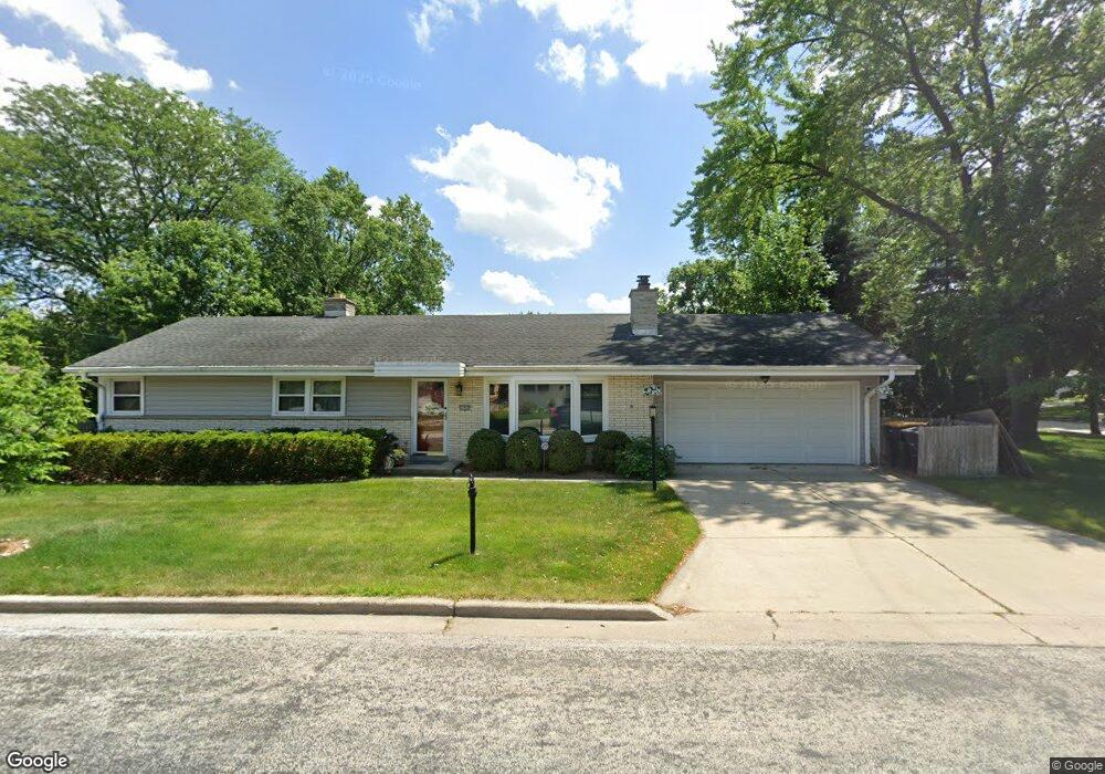 11527 W Garfield Ave, Milwaukee, WI 53226 - photo 1