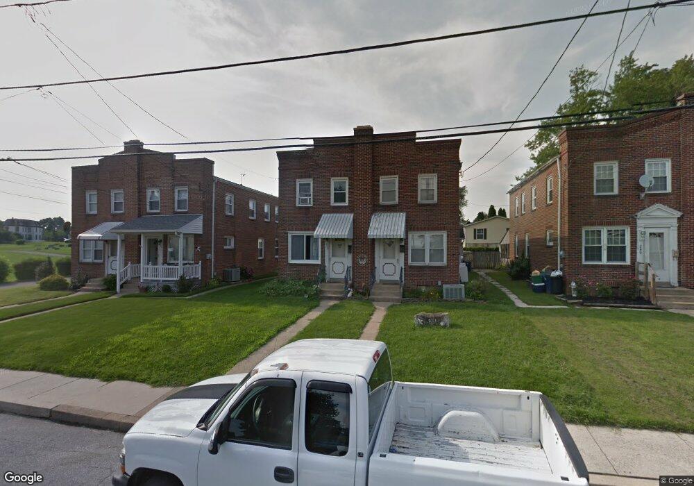 253 Locust St, New Holland, PA 17557 - photo 1