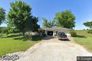 605 N Fulton St, Payson, IL 62360