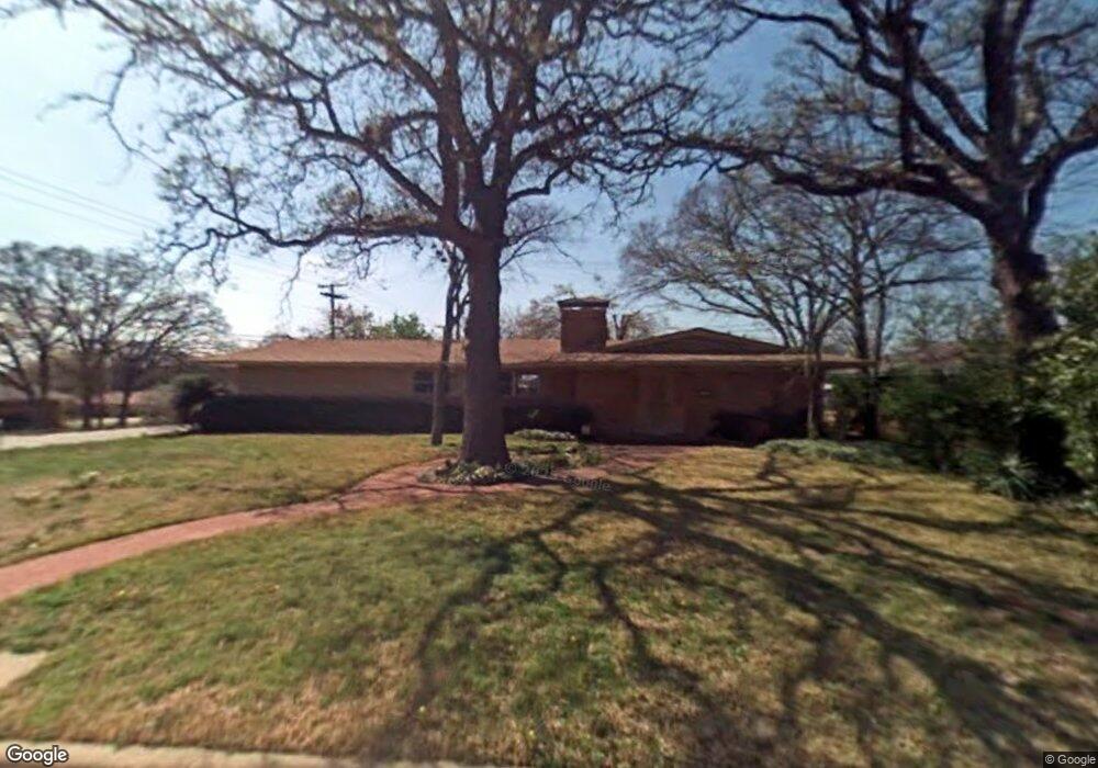 931 S French Ave, Denison, TX 75020 - photo 1