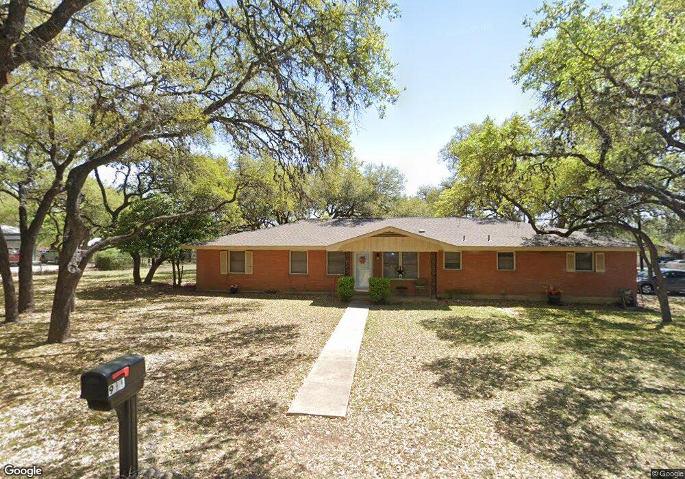 911 Franklin Dr, San Marcos, TX 78666 - photo 1