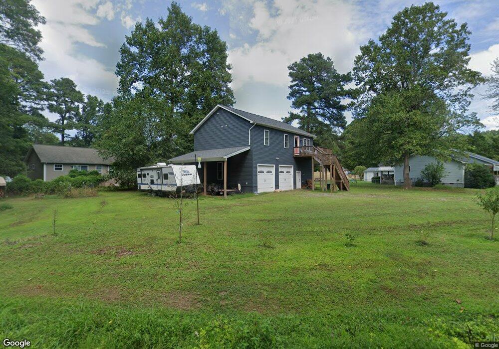 376 Cedar Ln, Colonial Beach, VA 22443 - photo 1