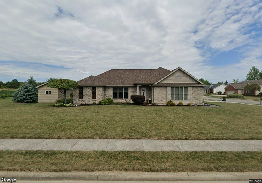 2651 Autumn Ridge Dr, Lima, OH 45801 - photo 1