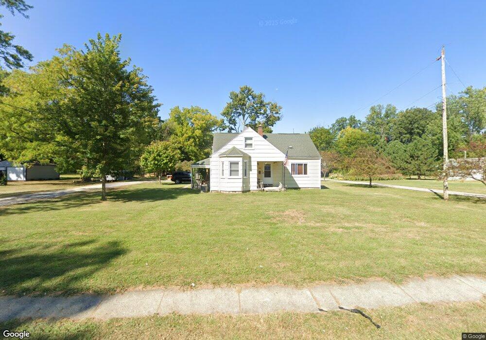 201 Maplewood Ave, Columbus, OH 43213 - photo 1