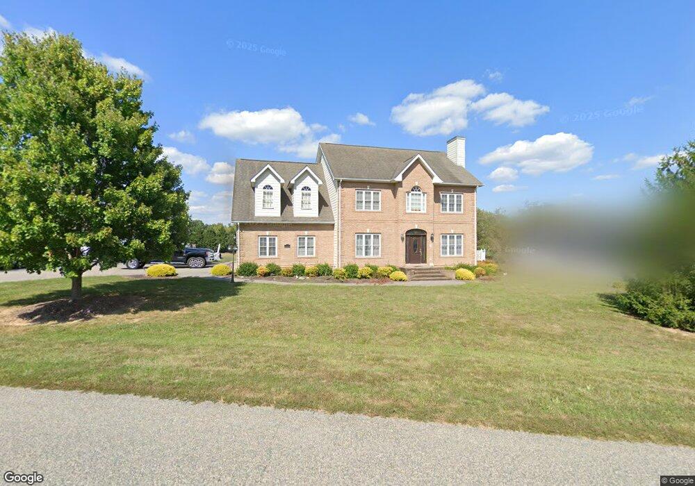 343 Hampton Dr, Stuarts Draft, VA 24477 - photo 1