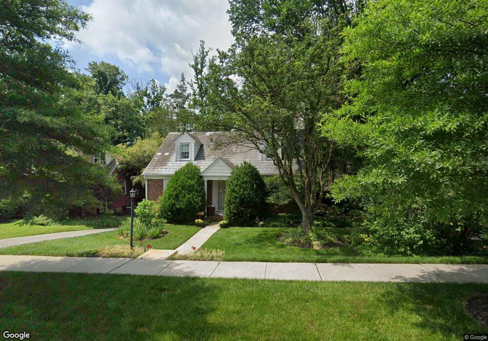 525 Piccadilly Rd, Towson, MD 21204 - photo 1