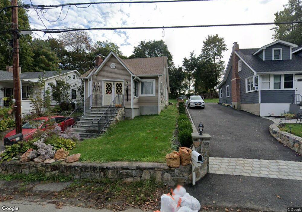 76 Lake Dr, Lake Peekskill, NY 10537 - photo 1