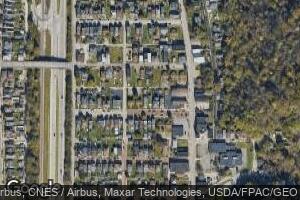 41 7th St, McMechen, WV 26040