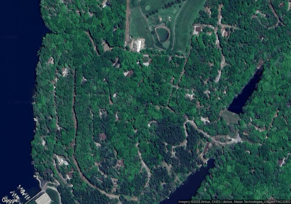 598 Navajo Ln, Hide A Way Hills, OH 43107 - photo 1