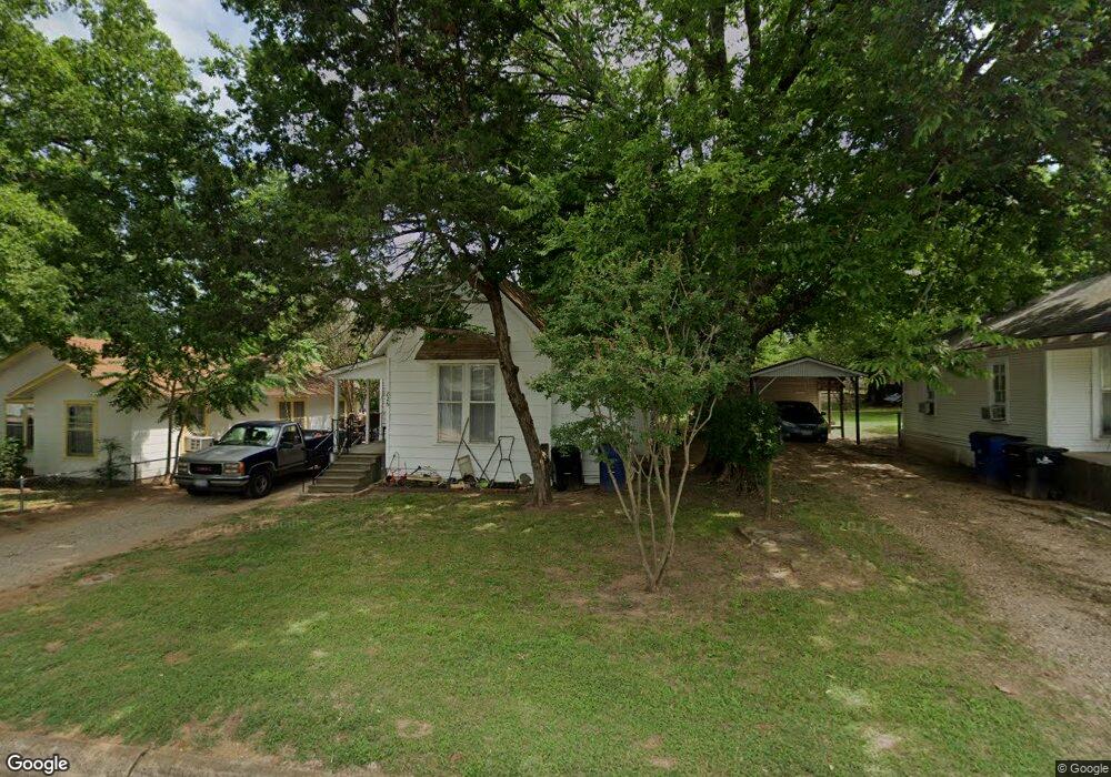 826 W Murray St, Denison, TX 75020 - photo 1