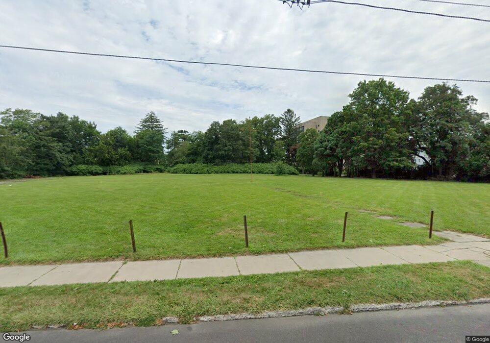 387 Gregory St unit 389, Bridgeport, CT 06604 - photo 1