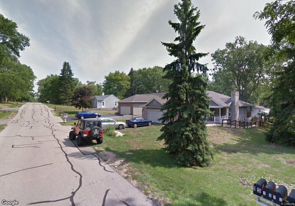 14 Hawthorne Rd unit 1, Lake In the Hills, IL 60156 - photo 1