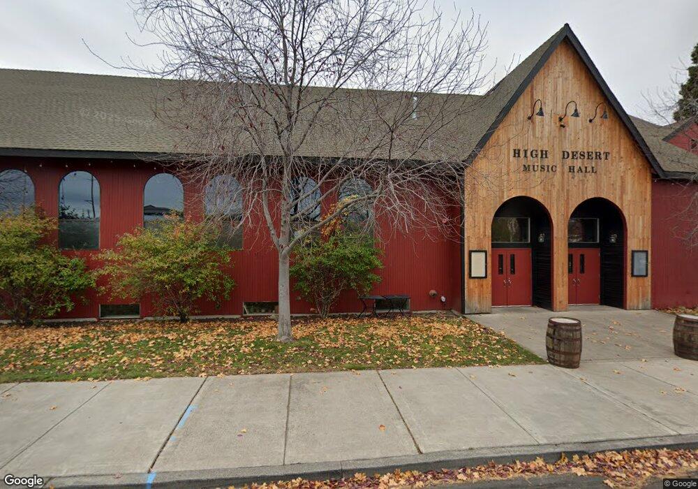 818 SW Forest Ave, Redmond, OR 97756 - photo 1