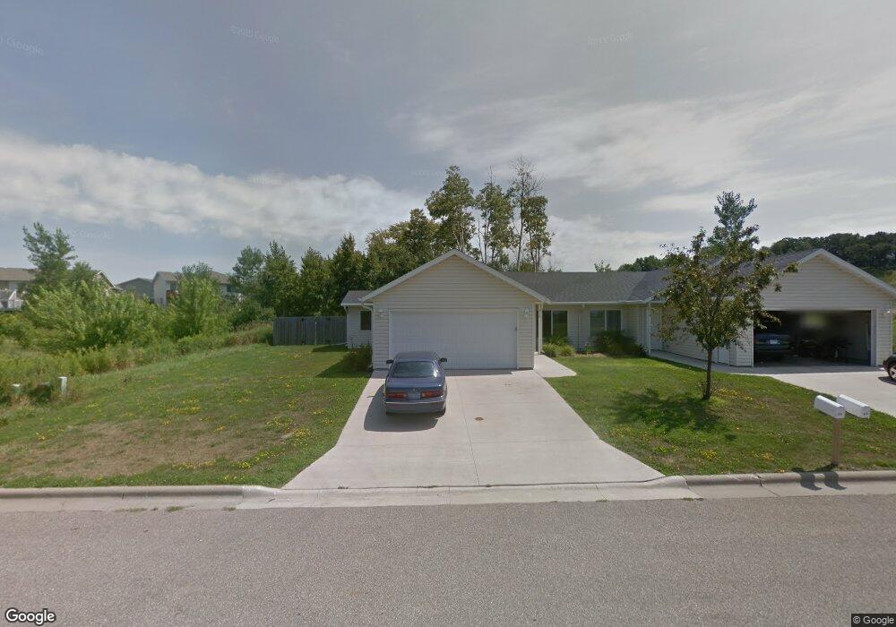 610 Strafford Dr, Zumbrota, MN 55992 - photo 1