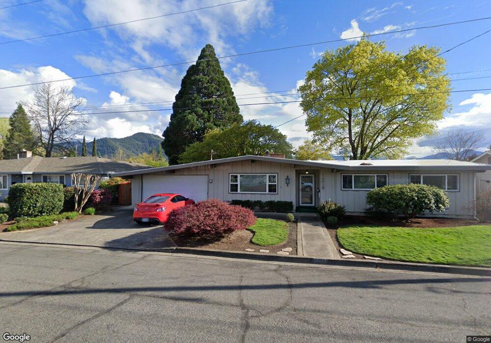 1219 NE Meier Dr, Grants Pass, OR 97526 - photo 1