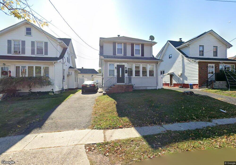 372 Rutherford Ave, Lyndhurst, NJ 07071 - photo 1