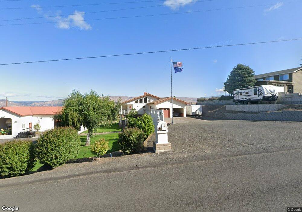 2515 E 18th St, the Dalles, OR 97058 - photo 1