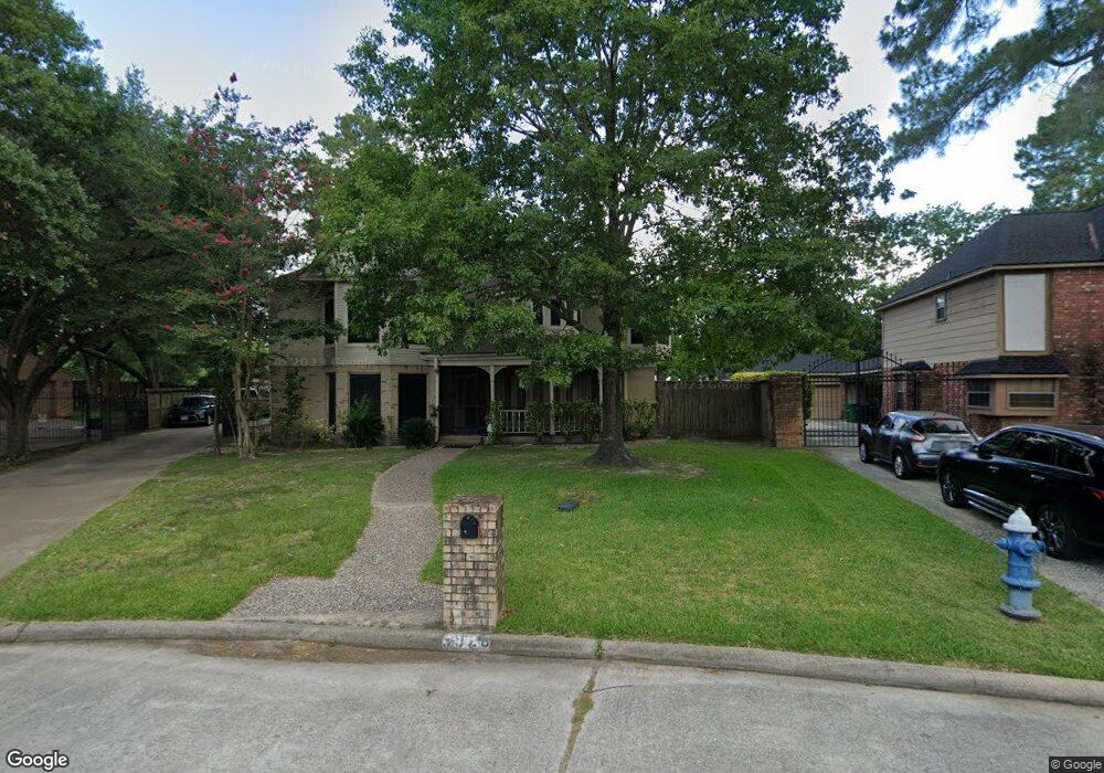 3926 Elmcrest Dr, Houston, TX 77088 - photo 1
