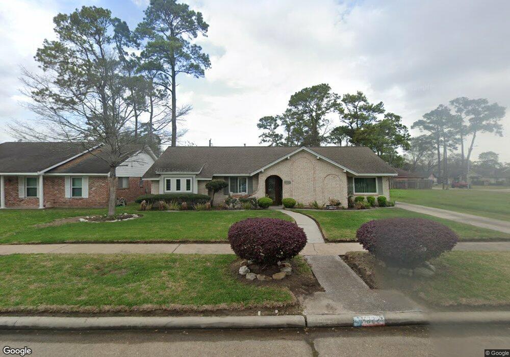 1022 Creekmont Dr, Houston, TX 77091 - photo 1