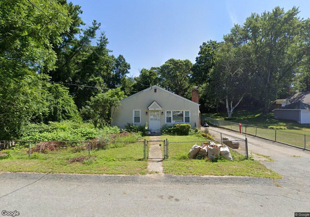 390 Lucille St, Woonsocket, RI 02895 - photo 1