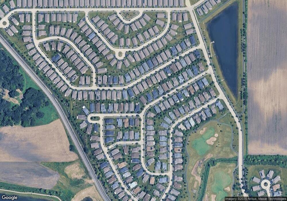 894 Fairmont Rd, Pingree Grove, IL 60140 - photo 1