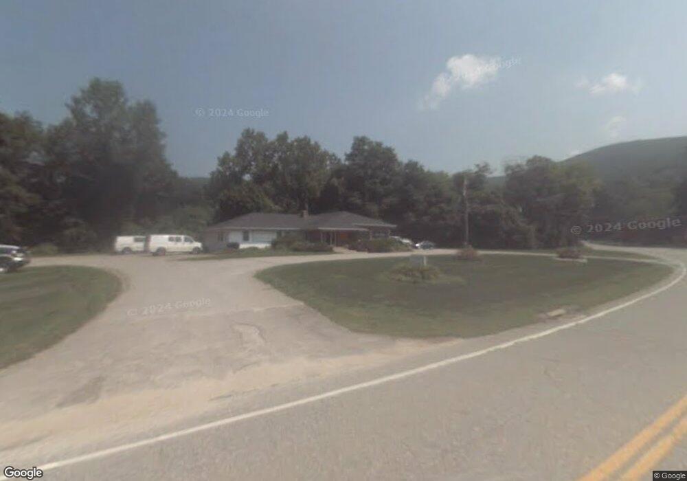 8 Bell Rd, Cornwall Bridge, CT 06754 - photo 1