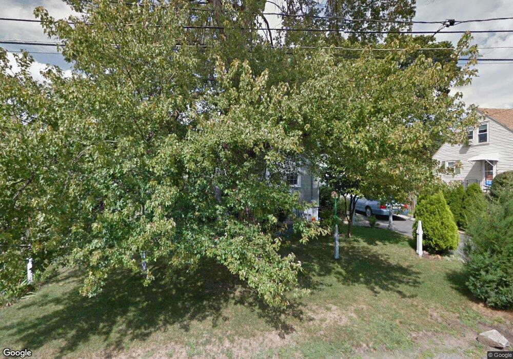 5 4th St, Wakefield, MA 01880 - photo 1