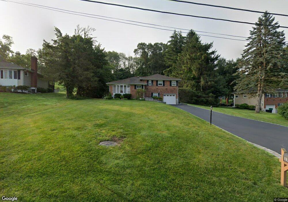 373 Fairview Ave, Yorktown Heights, NY 10598 - photo 1