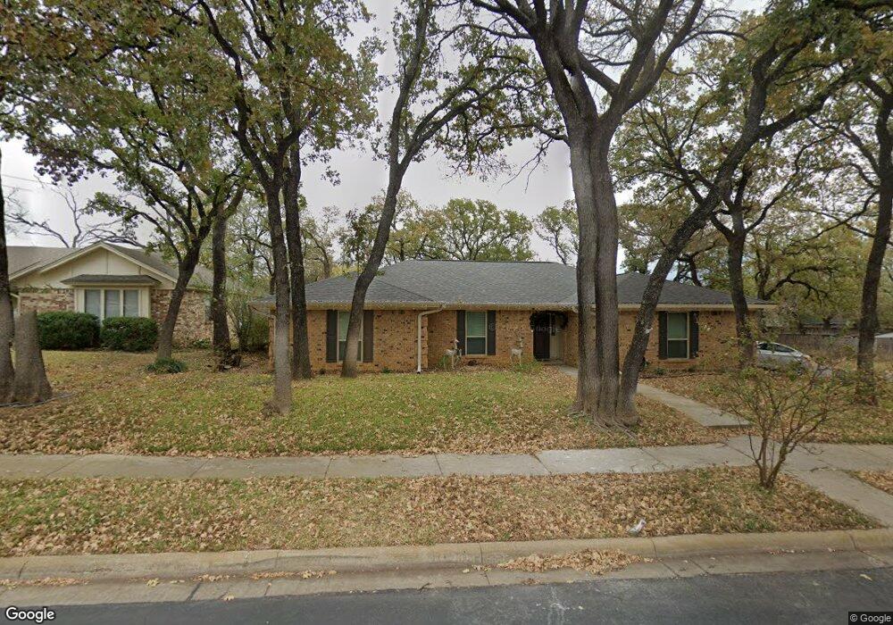 2932 Ridgewood Dr, Hurst, TX 76054 - photo 1