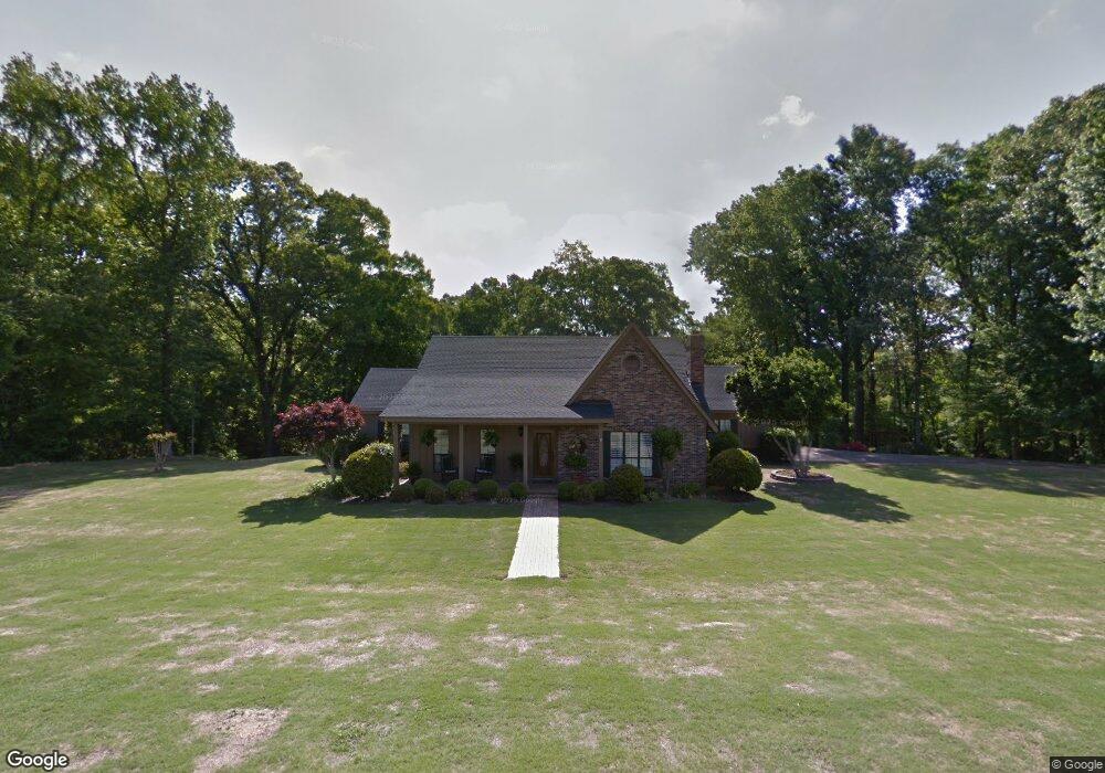 1090 Fronie Dr, Nesbit, MS 38651 - photo 1