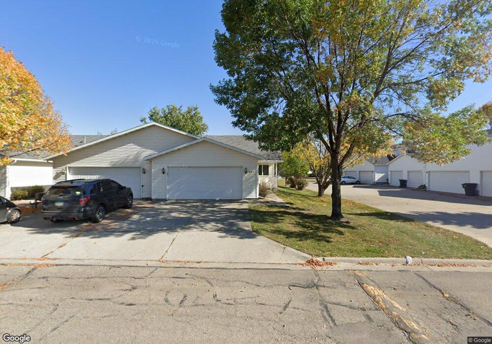 897 Kirkwood Dr, Grand Forks, ND 58201 - photo 1