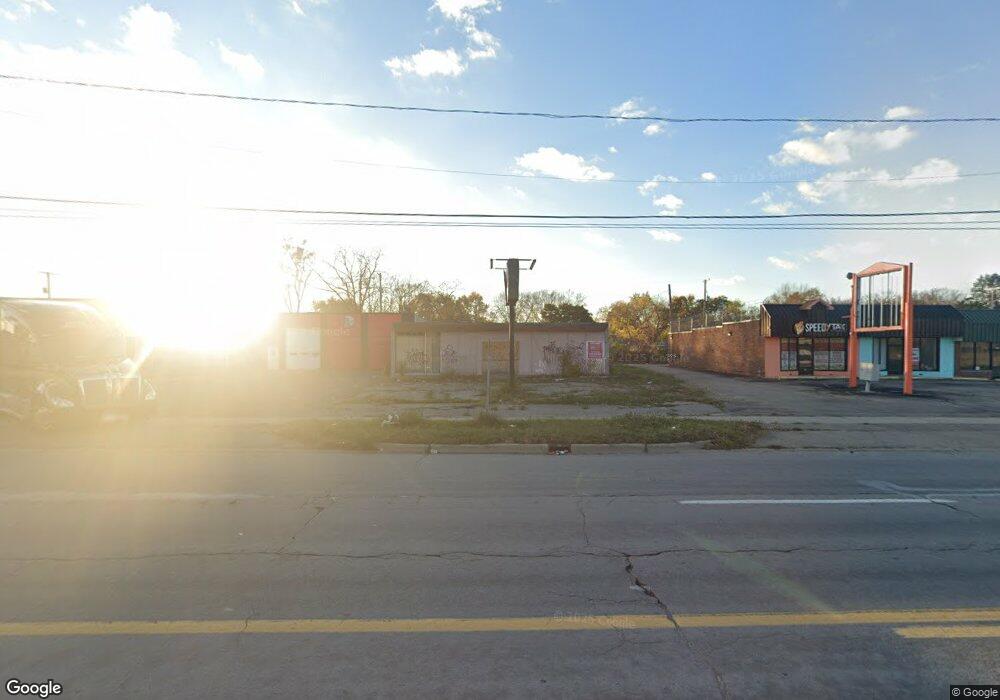 3118 S Dort Hwy, Flint, MI 48507 - photo 1