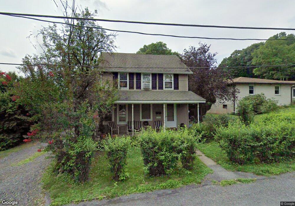 1228 S Fairview Rd, Allentown, PA 18103 - photo 1