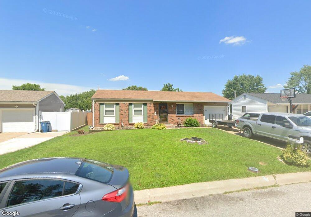 3224 Highgate Ln, Saint Charles, MO 63301 - photo 1