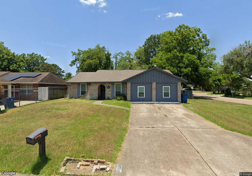 8859 Burford Ln, Houston, TX 77088 - photo 1