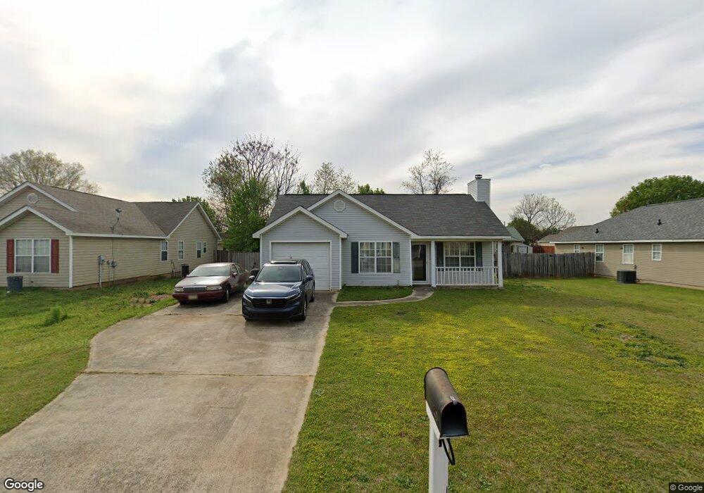 214 Haverhill Cir, Warner Robins, GA 31088 - photo 1