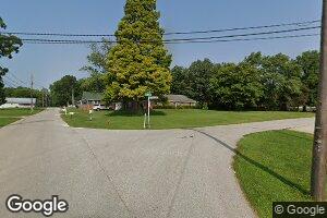 407 S 5th St, Edwardsport, IN 47528