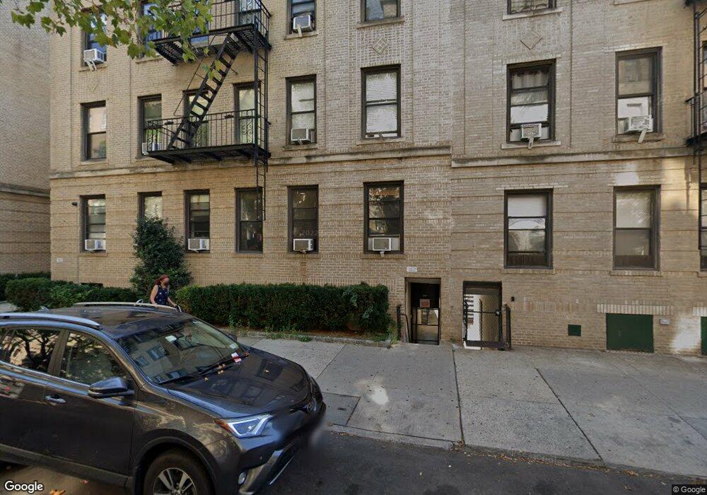 28-31 34 Th St unit 2, New York City, NY 11103 - photo 1