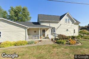 915 S Center St, Flora, IN 46929