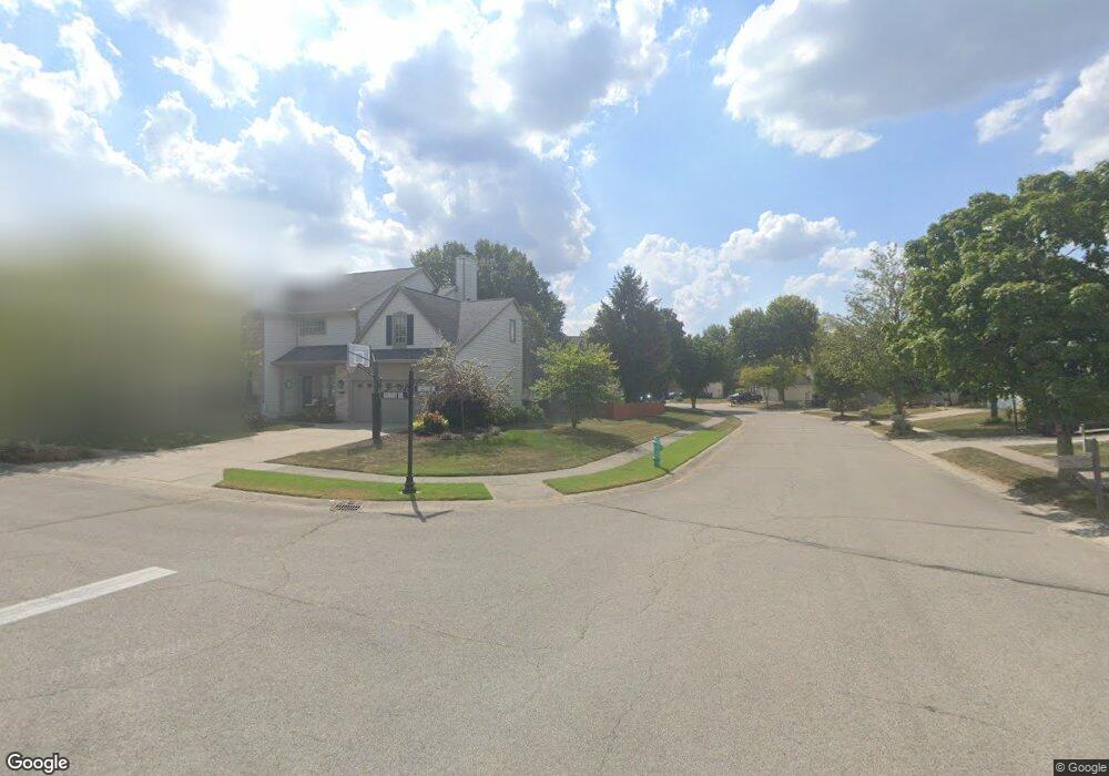 15405 Ashbury Cir, Fishers, IN 46037 - photo 1