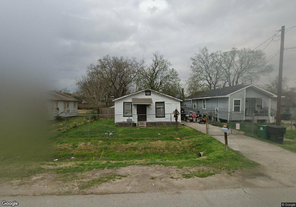 812 Granville Dr, Houston, TX 77091 - photo 1