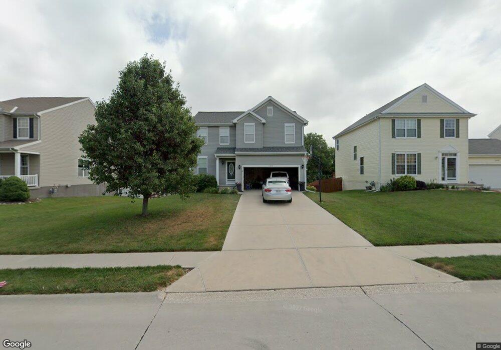 2313 S River Rock Dr, Papillion, NE 68046 - photo 1