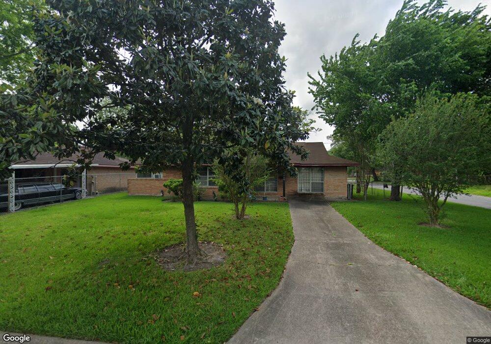 10229 Bretton Dr, Houston, TX 77016 - photo 1