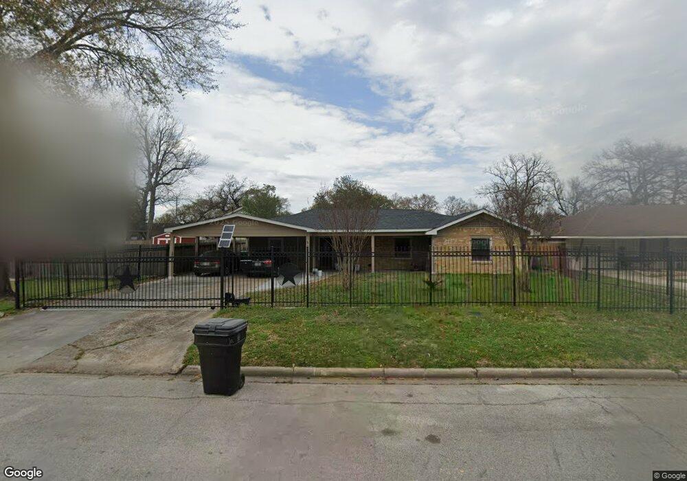 515 Avenue of Oaks St, Houston, TX 77009 - photo 1