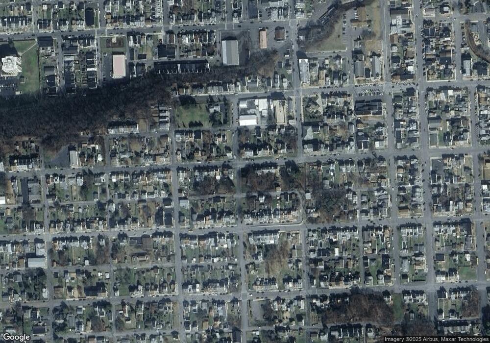 950 W Spruce St, Coal Township, PA 17866 - photo 1