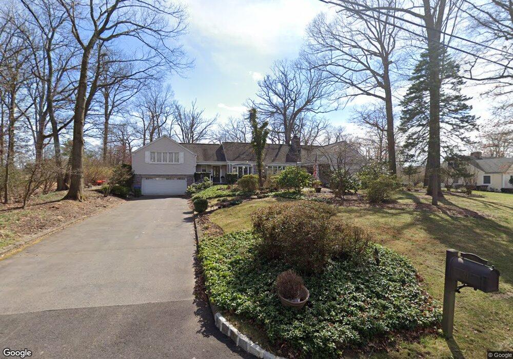 21 Oak Grove Ln, Edison, NJ 08820 - photo 1