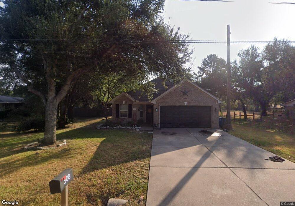 508 Walnut St, Waller, TX 77484 - photo 1