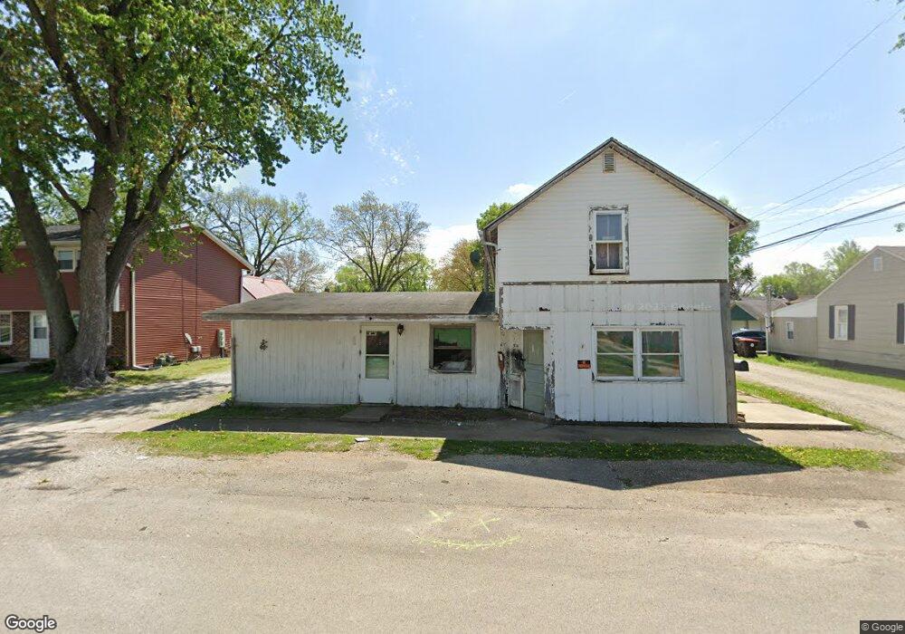 314 S Sheridan St, Lincoln, IL 62656 - photo 1